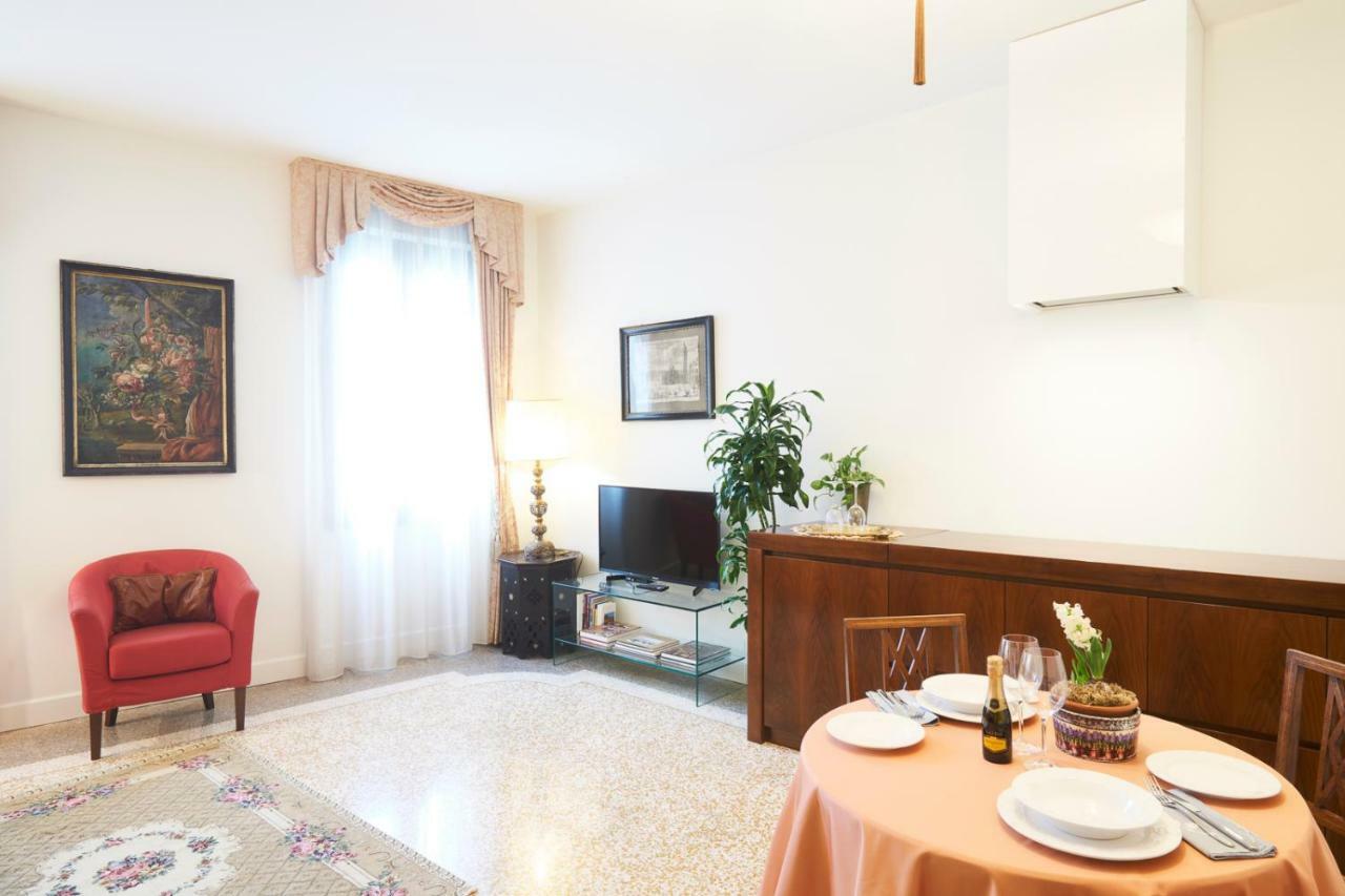Charming On Grand Canal Vakantiehuis *