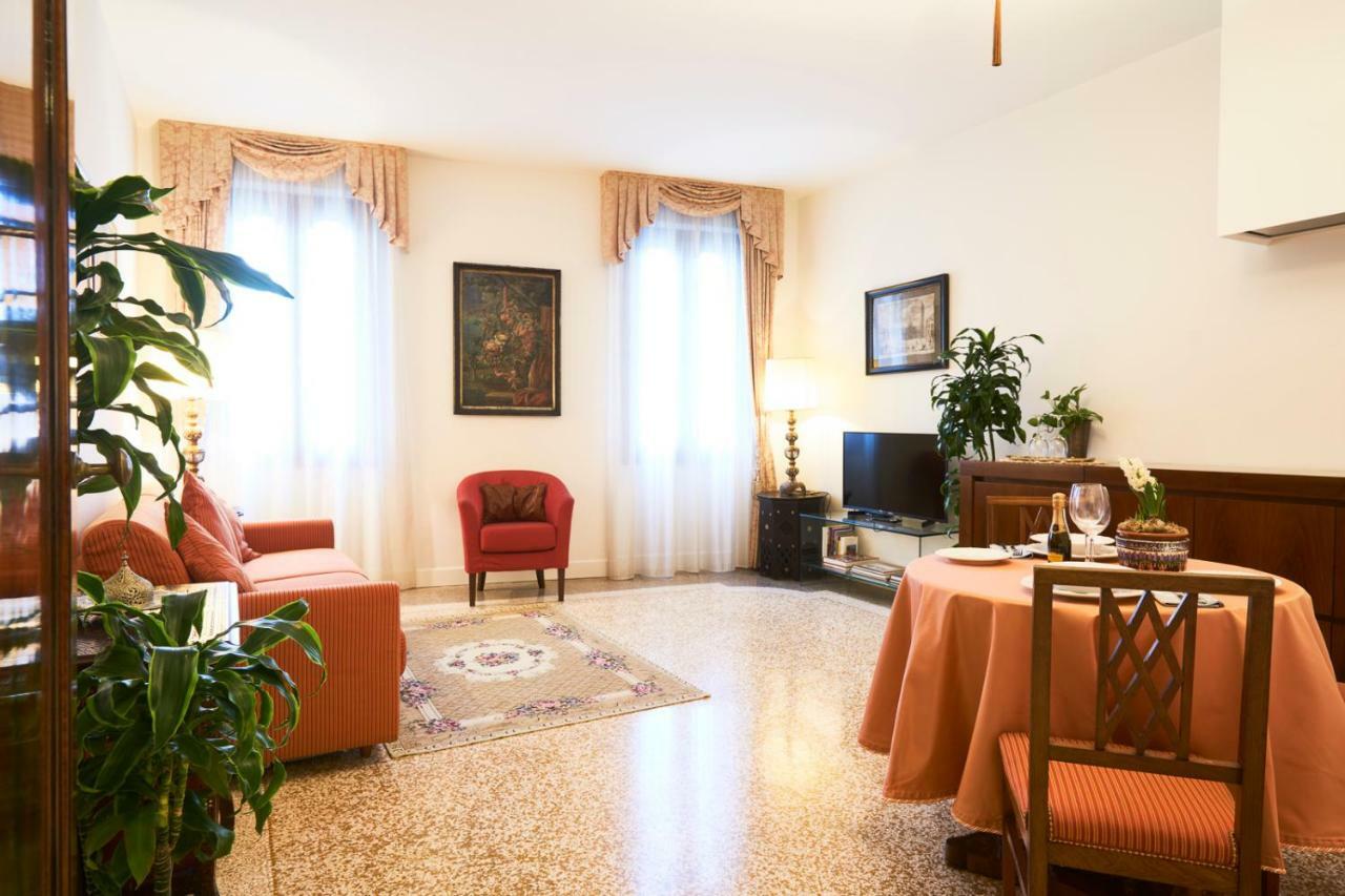 Vakantiehuis Charming On Grand Canal